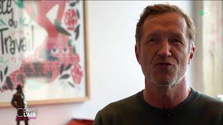 Rencontre avec Paul Magnette patron des socialistes belges - reportage #cdanslair 10.07.2024