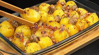 Potatoes with onions taste better than meatThe best potato recipe in 10 minutes