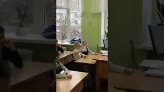 Встреча детского писателя Орехова Сергея с учениками 2Б класса гимназия N4 В.Новгород