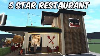 BUILDING A RESTAURANT IN MY BLOXBURG TOWN