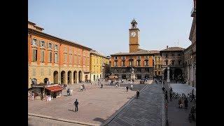 Places to see in  Reggio Emilia - Italy  Piazza Prampolini