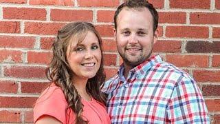 Josh Duggar Reunites With Wife Anna and Family For Thanksgiving Getaway at Ozarks Cabin