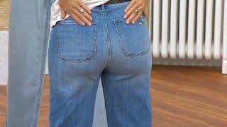 QVC host Shawn in jeans 8041