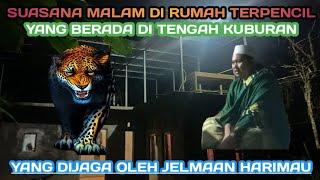 Rumah Terpencil Yang Berada di Tengah Kuburan & Dijaga Oleh Jelmaan Harimau