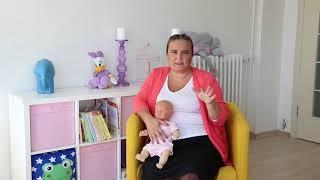 Çalışan annenin bebeğini biberona alıştırması