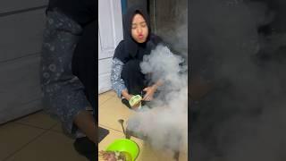 Dagingnya dibikin sate