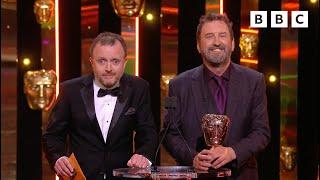 Lee Mack and Chris McCausland make the funniest presenting duo   The BAFTAS 2022 - BBC