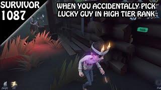 When you accidentally pick Lucky Guy - Survivor Rank #1087 Identity v