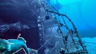 Spearfishing AMAZING DEEP WRECK in Crystal Clear Water