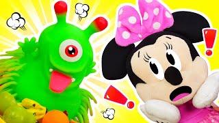 Микробы забрались в дом семьи Маусов  Видео для детей про мягкие игрушки Микки Маус