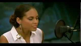 Alicia Keys - Valerie Live by the Zutons Amy Winehouse