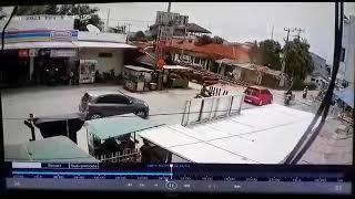 detik-detik Kecelakaan Mobil Vs Kereta Api di Cilegon-banten