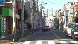 Driving in Japan - Traffic Lights - Green Light but not ok to turn?