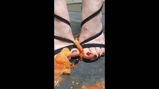 Tomato Crushing
