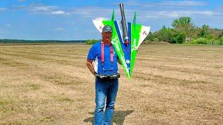 STUNNING  LOUD AND FAST   PULSO PULSE ENGINE POWERED RC JET MODEL  FLIGHT DEMONSTRATION 