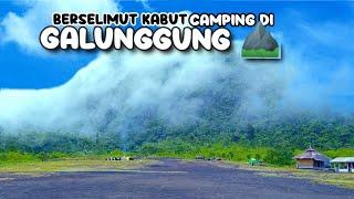 Kabut begitu Tebal Menyelimuti Gunung GalunggungCamping Ground Pasir Datar Galunggung Tasikmalaya