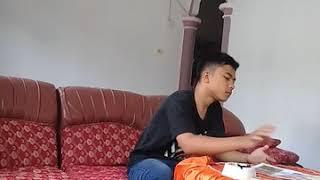 Cowok ganteng bingung mau ngocok