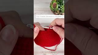  How to crochet an invisible decrease - Amigurumi 101 for beginners #crochet #amigurumi #tutorial