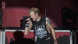 Still Waiting - Sum 41  LIVE