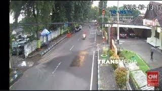 Detik detik Pelaku Penyerangan Mapolres Probolinggo Kota Ditangkap Terekam CCTV