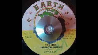 Little Roy - Black Bird & Version Earth 1974