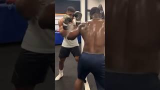 ANTHONY JOSHUA BEGINS CAMP FOR DANIEL DUBOIS  WHAT IS HE WORKING ON