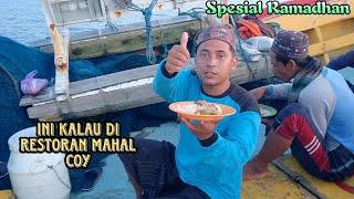 Suasana Buka Puasa Bersama di Tengah Laut Nelayan Tradisional Rembang - Cupliz Ahmad