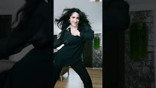 Chaleya  JAWAN • Shah Rukh Khan  Elif Karaman Dance