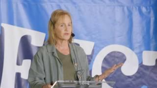 Lyn Ulbricht speaks at Porcfest 2017 on Ross denied appeal. #FreeRoss