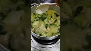 Cooking Chicken Tinola  #shorts #reels #fyp #ofwsaudi #random #shortvideos #short