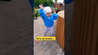 Милане 1год 2 м а во сколько ваши детки пошли? #мамавдекрете #дети#первыешаги #малыши#shots#youtube