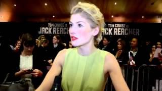 På röda mattan med Rosamund Pike - Jack Reacher