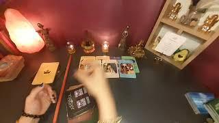 Kalbinizdeki kişiyle birbirinizi nasıl anlatırdınız? O beni nasıl buluyor#keşfet #shortvideo #tarot