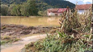 Srednja Bosna pod vodom Najgore poplave u posljednjih 40 godina