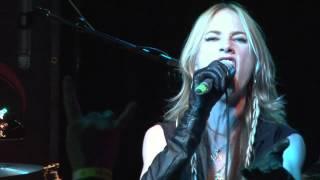 HUNTRESS Spell Eater Live 41312