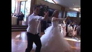 BEST WEDDING DANCE EVER Ryan and Leah Claxton 