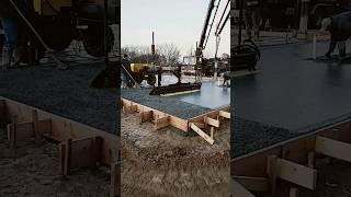 Pouring Concrete Floor with Ligchine 3D Screedsaver