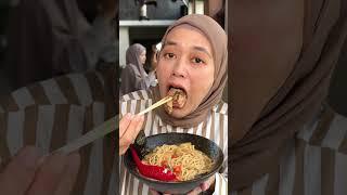 Dry Ramen Terenak di Bandung?