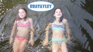 Friends Floating in the River WK 227.4  Bratayley