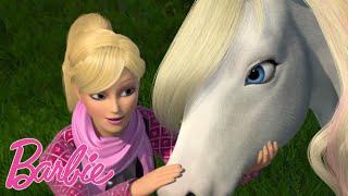 Barbie soigne un cheval  Barbie & ses soeurs au club hippique  @BarbieFrancais