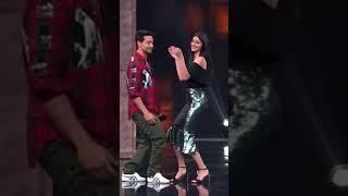 Tiger Shroff and Ananya Pandey dance on stage   Super dancer chapter 3