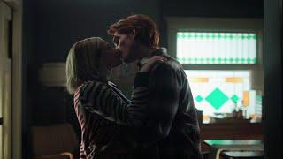 Riverdale 06×18 Archie and Betty kissing scene