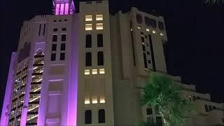 Вечерняя прогулка возле отеля Bahi Ajman Palace. ОАЭ. UAE