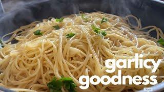 EASY Garlicy & Creamy Spaghetti