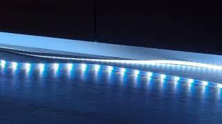 Philips Hue Gradient Lightstrip vs Hue Lightstrip Plus v4