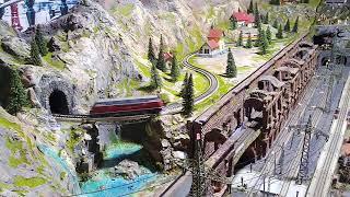 Märklin Analog Layout + Mountain Layout