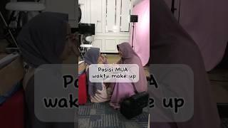 kalo saya sih yg effort bawa kursi dari rumah jelas lbh nyaman #makeup #makeupartist #indonesianmua