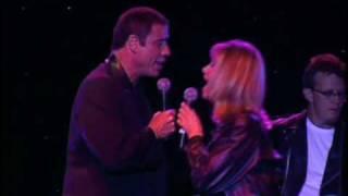 Olivia Newton-John + John Travolta - Youre the One That I Want.MPG