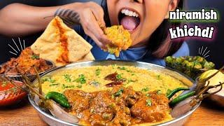 COOKING & EATING NIRAMISH KHICHDI NIRAMISH DOM ALOO BHINDI FRY PIAS PAKODI  KHICHDI & ALOO DOM