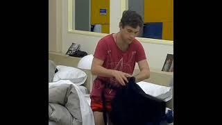 Agustín levantándose 2  #GH2022 #GranHermano #GranHermano2022